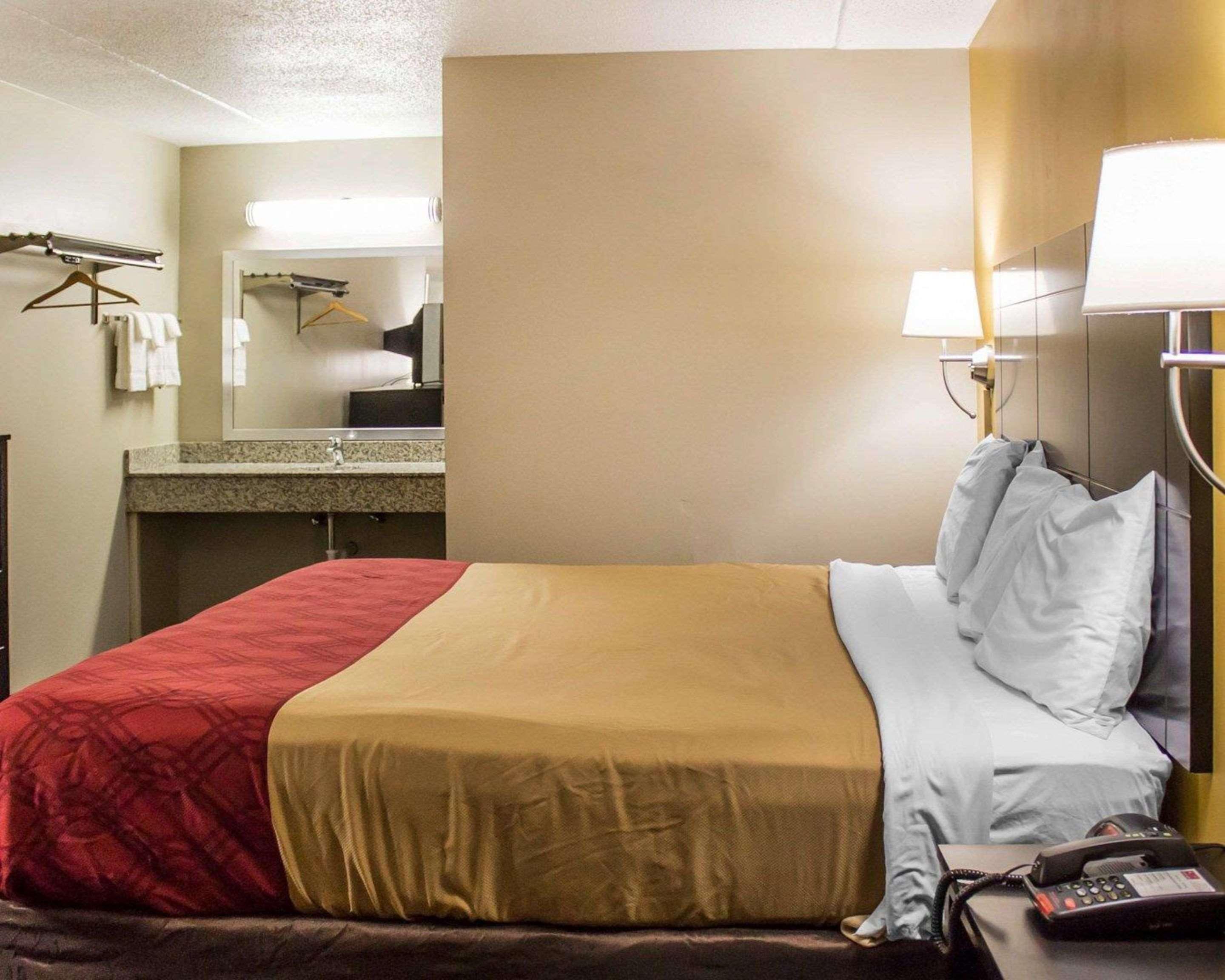 Econo Lodge Колумбус Екстер'єр фото